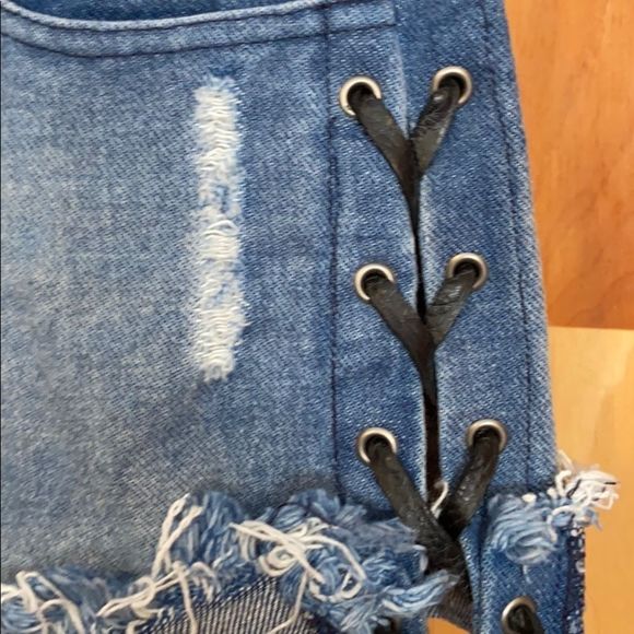 Jens Pirate booty lace up jean shorts - Picture 5 of 9